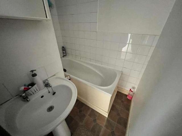 1 bed house for sale