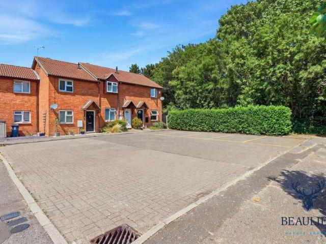 1 bed house for sale