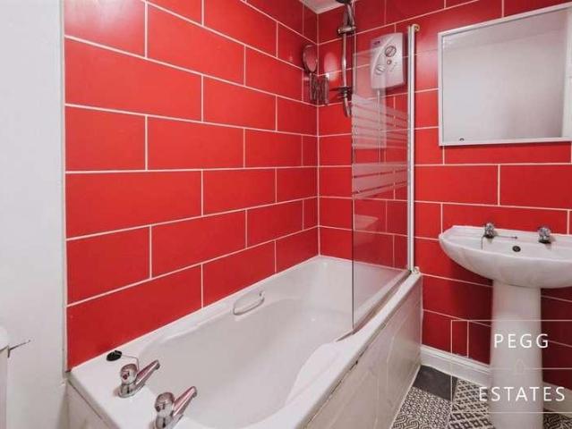1 bed house for sale