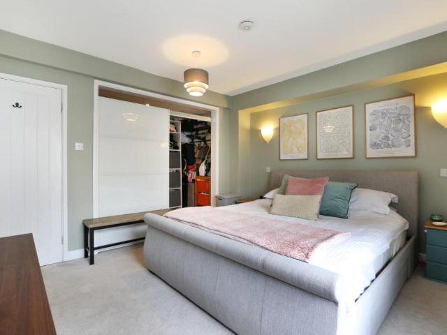1 bed house for sale