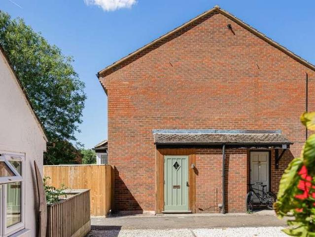 1 bed house for sale