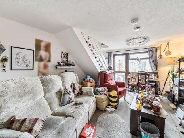 1 bed house for sale