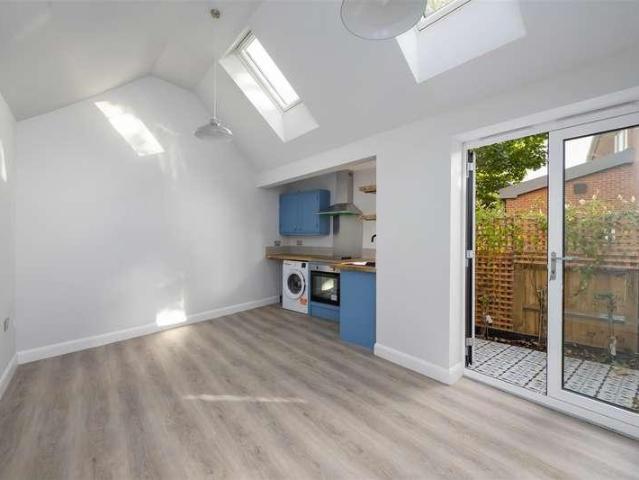 1 bed house for sale