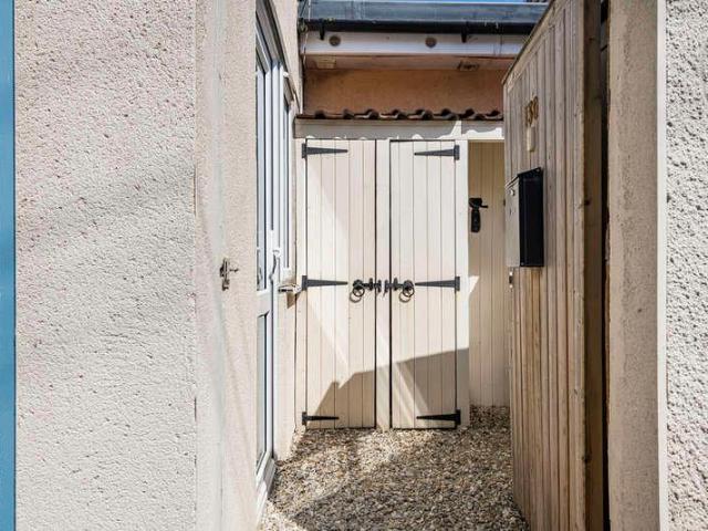 1 bed house for sale