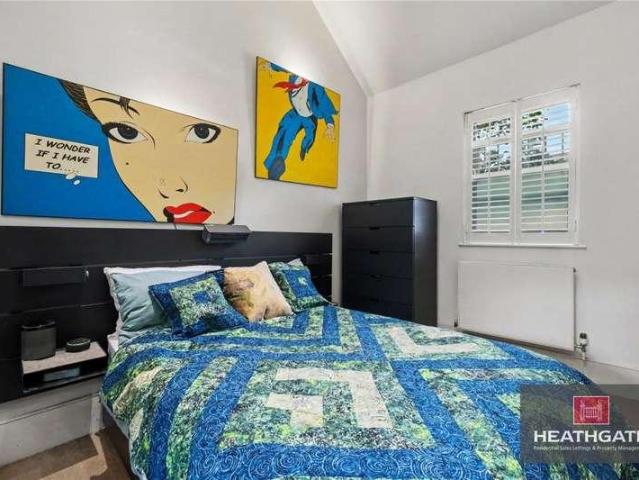 1 bed house for sale