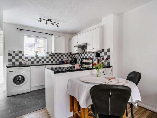1 bed house for sale