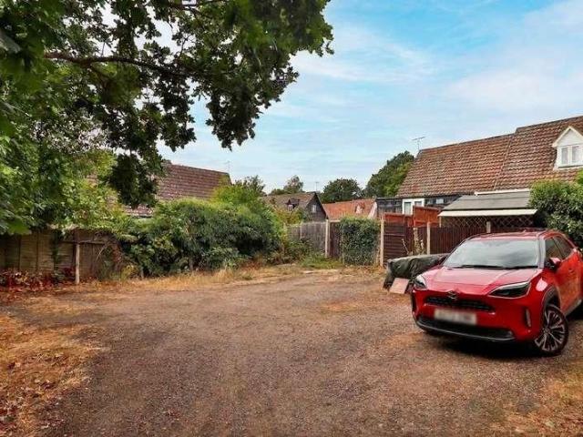 1 bed house for sale