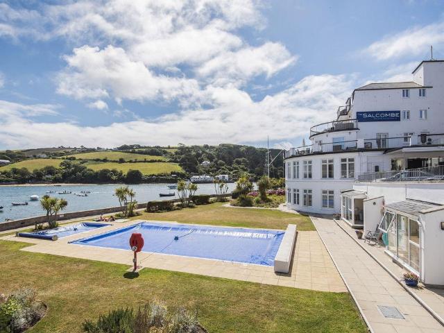 1 bed house for sale
