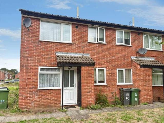 1 bed house for sale