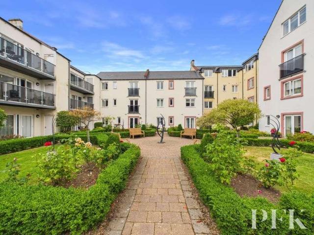 1 bed house for sale