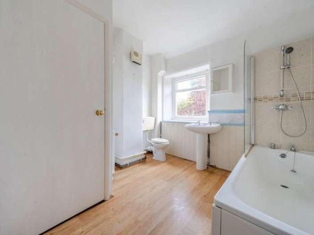 1 bed house for sale