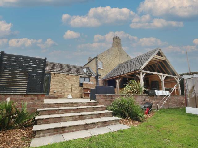 1 bed house for sale