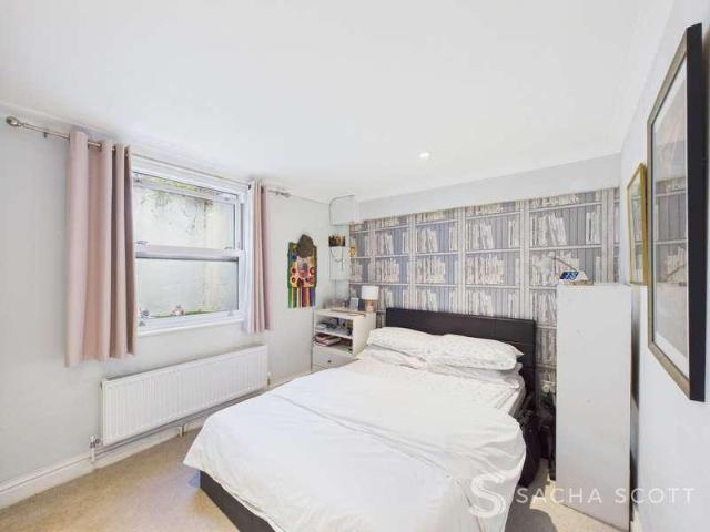 1 bed house for sale