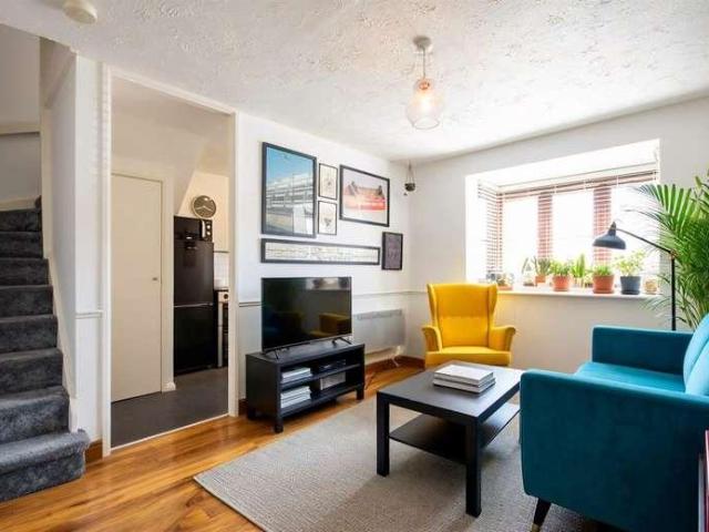 1 bed house for sale