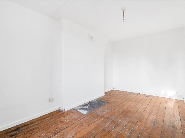 1 bed house for sale