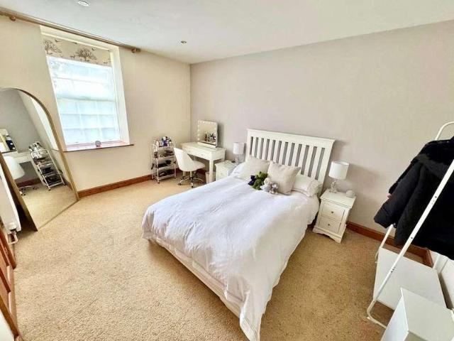 1 bed house for sale