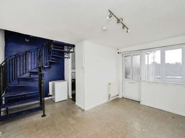 1 bed house for sale