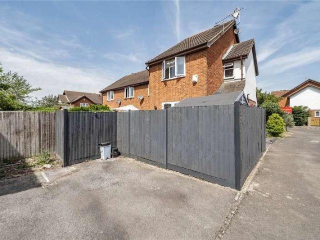 1 bed house for sale