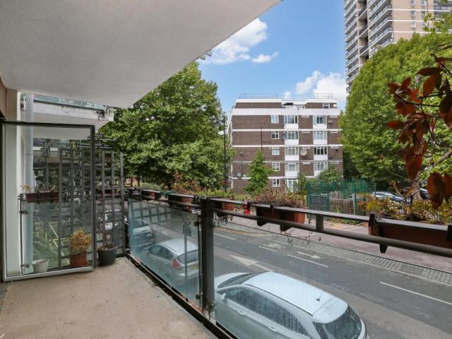 1 bed house for sale