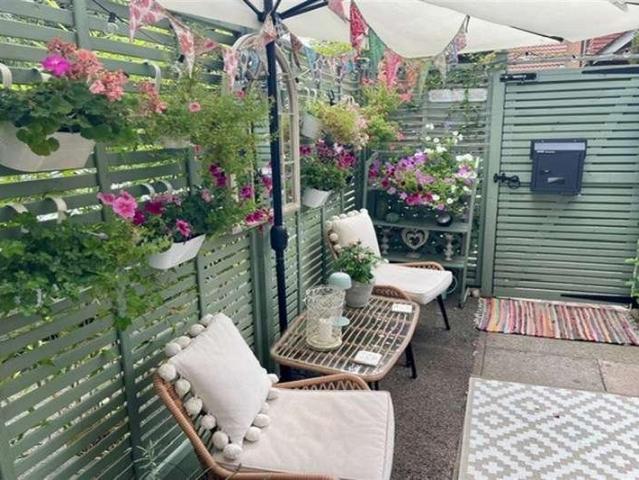 1 bed house for sale