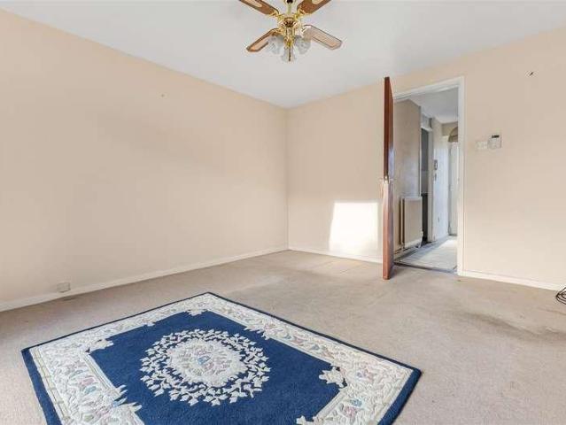 1 bed house for sale