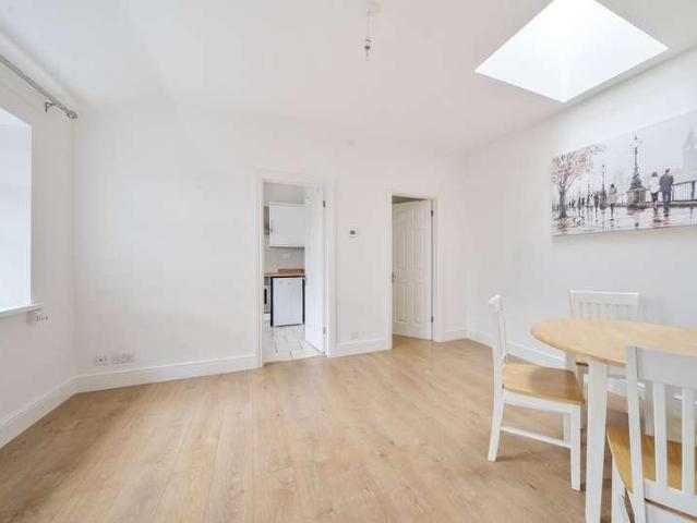 1 bed house for sale