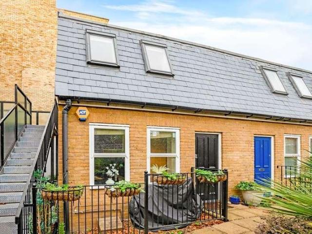 1 bed house for sale