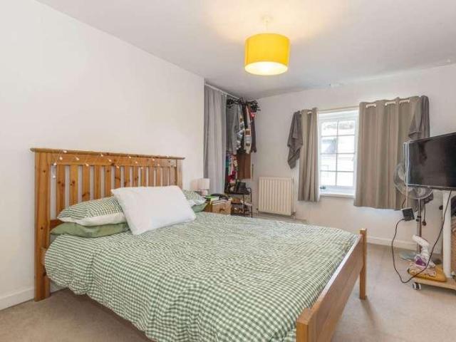 1 bed house for sale