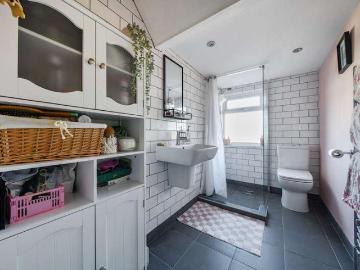 1 bed house for sale