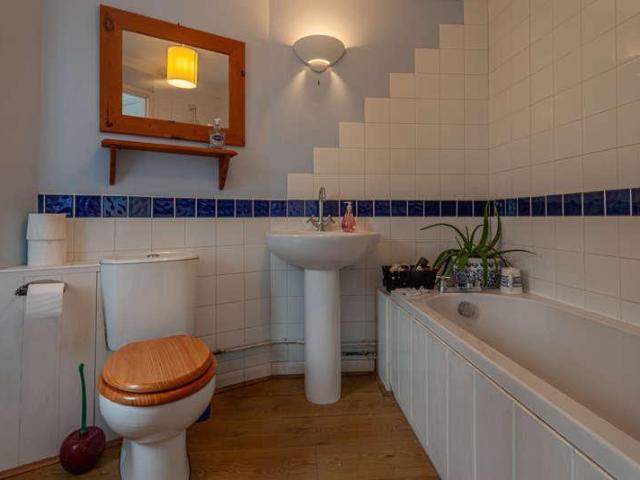 1 bed house for sale