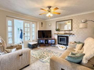 1 bed house for sale