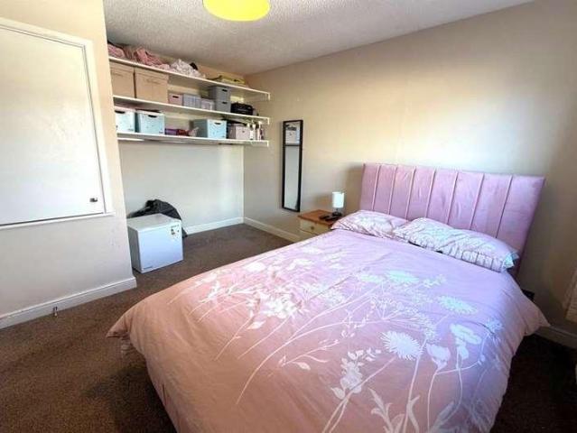 1 bed house for sale