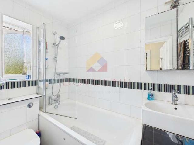 1 bed house for sale