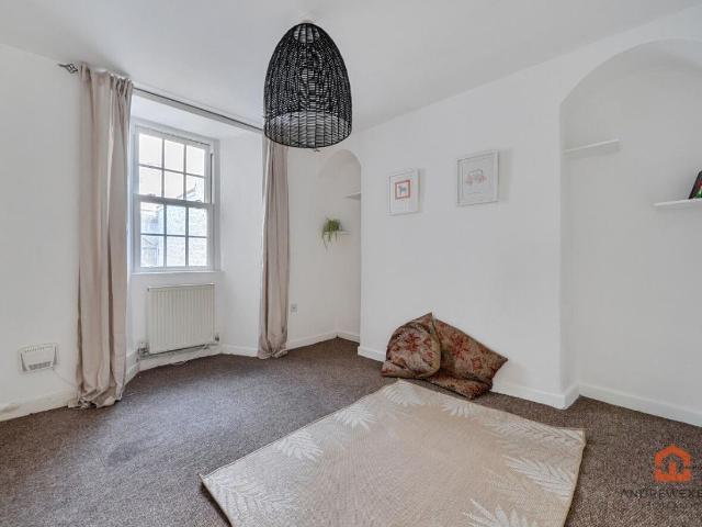 1 bed house for sale