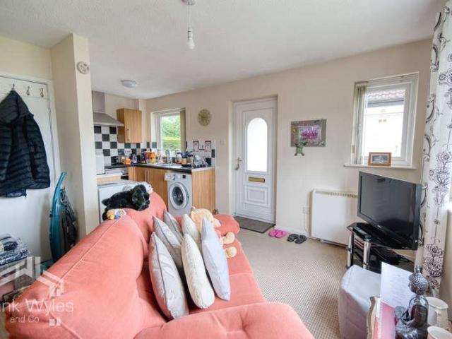 1 bed house for sale