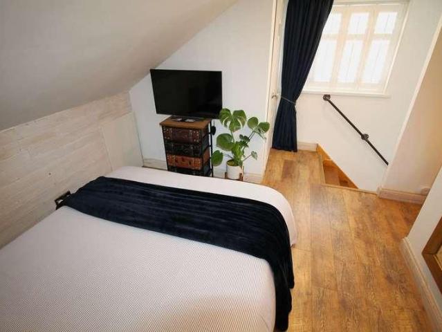 1 bed house for sale
