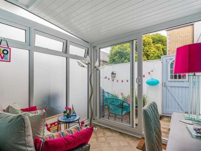 1 bed house for sale