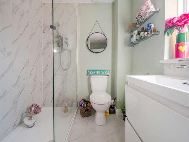 1 bed house for sale