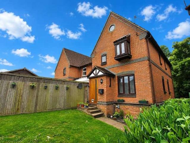1 bed house for sale
