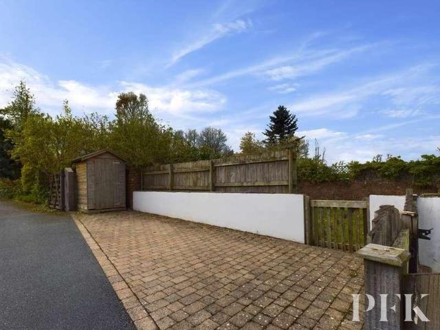 1 bed house for sale