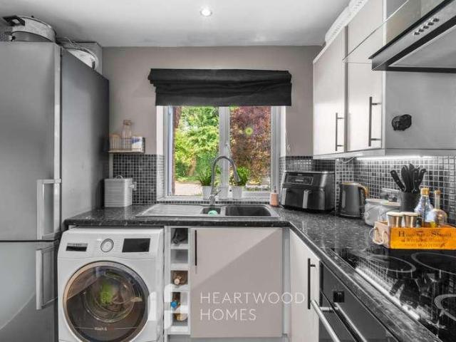 1 bed house for sale