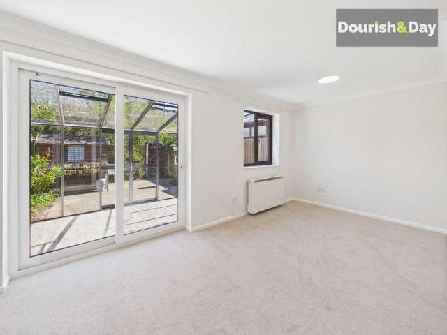 1 bed house for sale