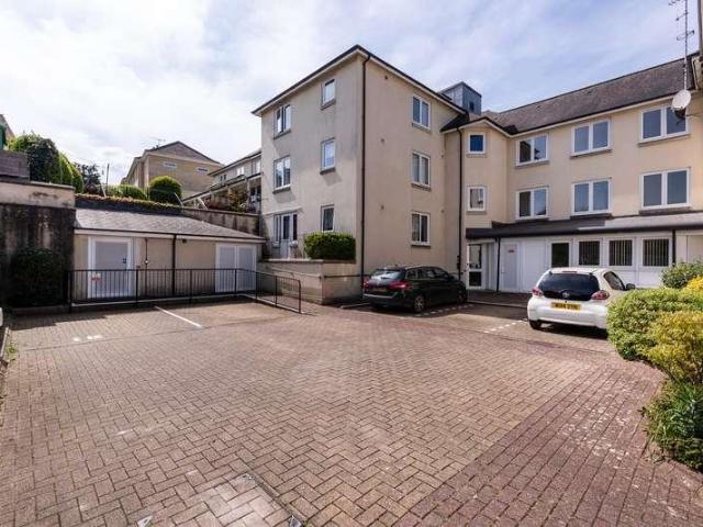 1 bed flat for sale