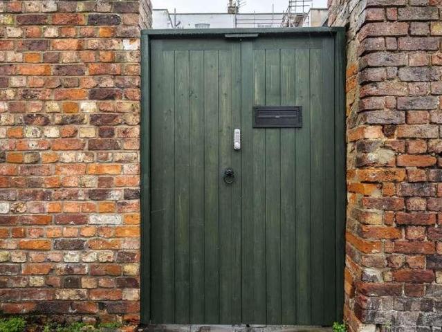 1 bed house for sale