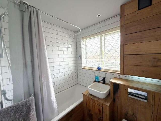 1 bed house for sale