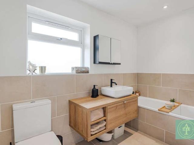 1 bed house for sale
