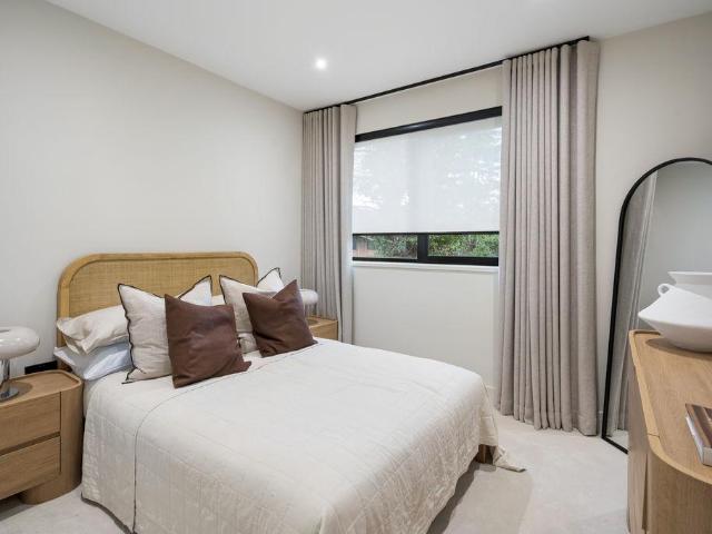 1 bed house for sale