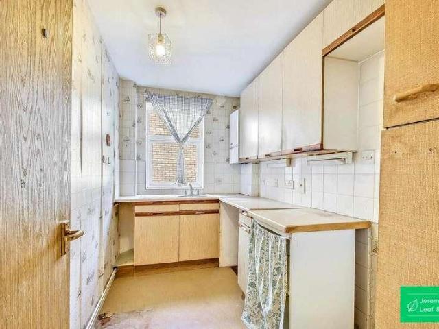 1 bed house for sale