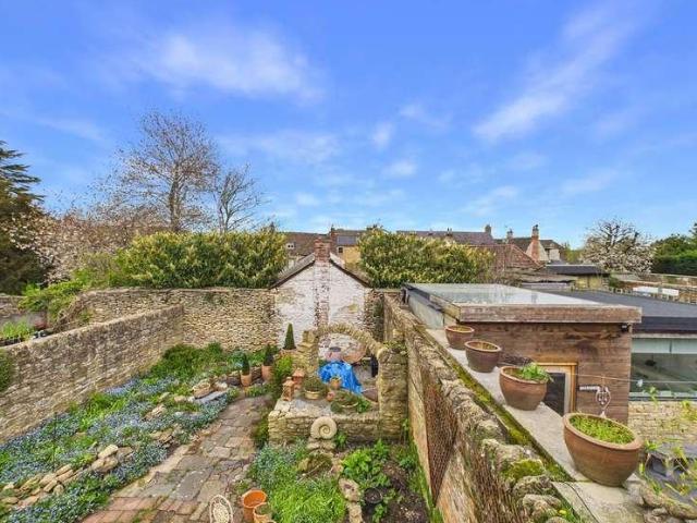 1 bed house for sale