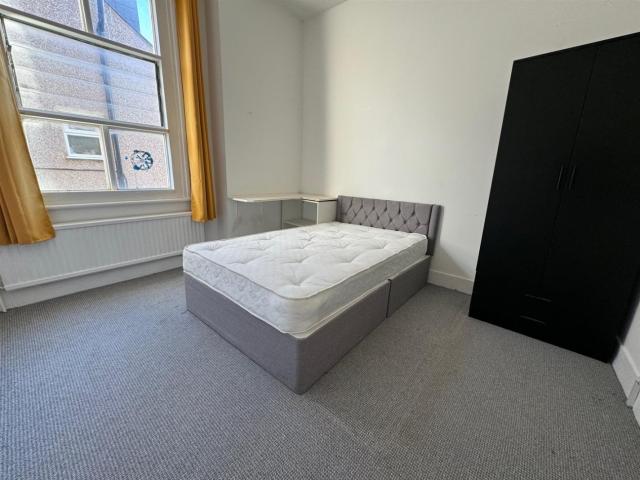 1 Bed House For Rent